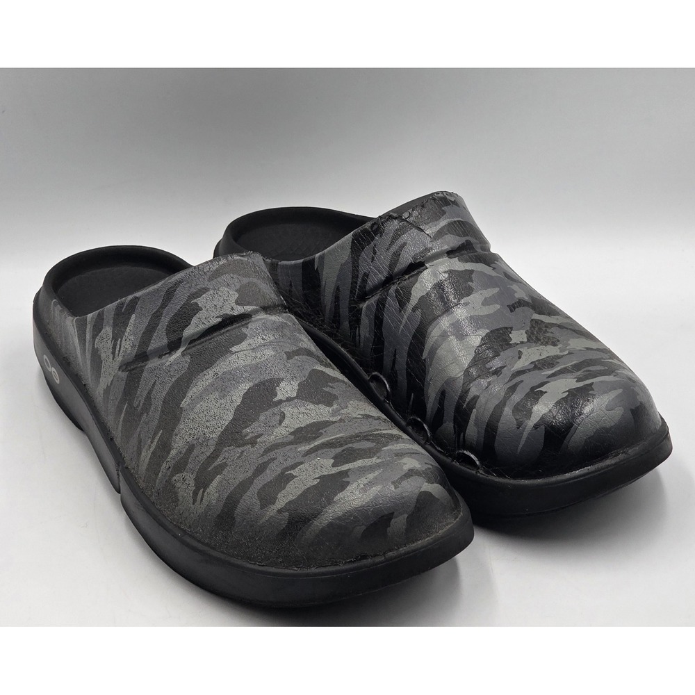 OOFOS OOcloog Black Camo Recovery Clog Women's 8 Men's 6 Limited